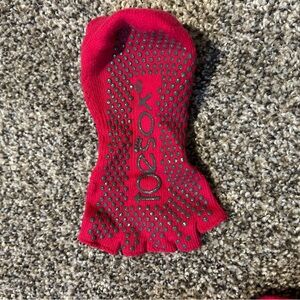 ToeSox Pink Grip Yoga Pilates or Barre Socks